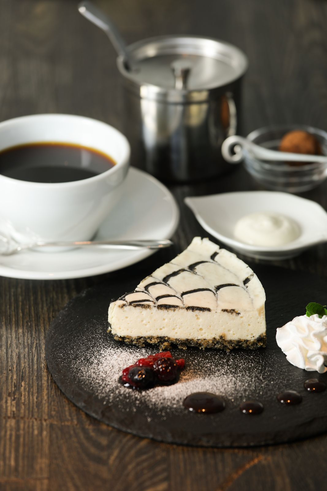 黒ゴマのレアチーズケーキ