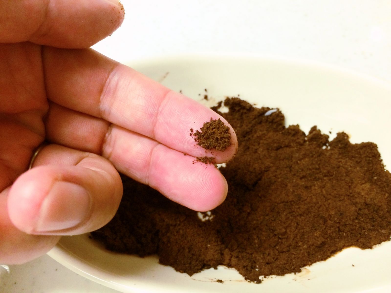 コーヒー豆の出がらしを無料にて提供中!